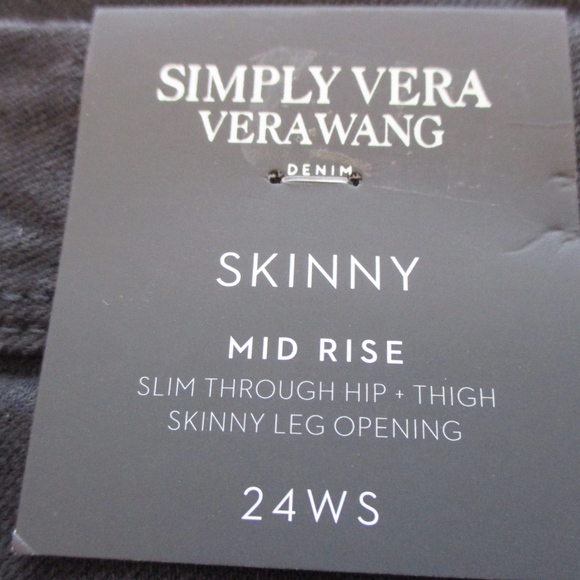 NWT - VERA WANG black Skinny jeans - sz 24WS - $56 - Picture 3 of 4